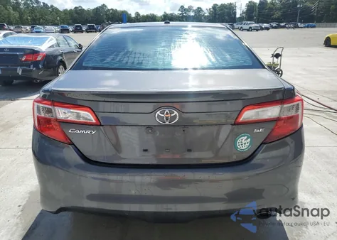 2012 Toyota Camry Base z USA, uszkodzony, nr VIN 4T1BF1FK6CU146367